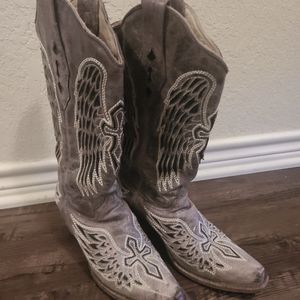 Women's corral boots size 8